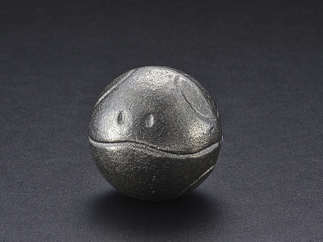 「南部鉄器 鉄魂ハロ」2,160円(税込)(送料・手数料別途)(C)創通・サンライズ