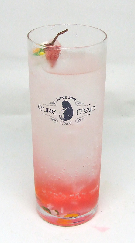 ドリンク 水無月桜 500円＋税 (C)2018 恵比須清司・ぎん太郎／KADOKAWA／いもいも製作委員会