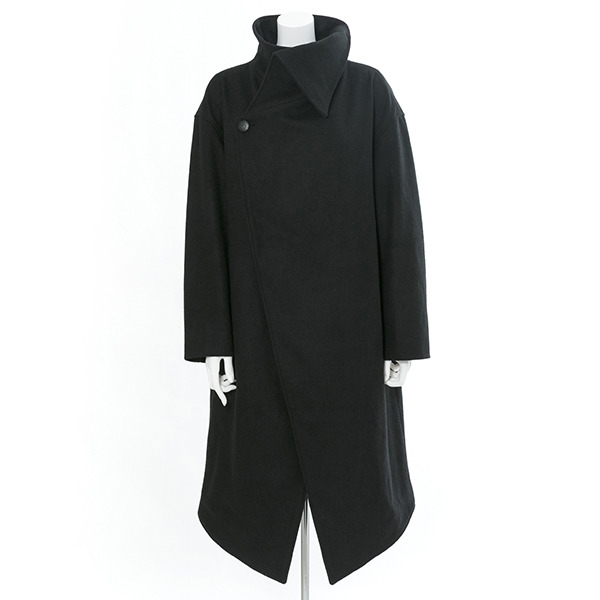 アウター 24,800円(税別)（C)SUNRISE／PROJECT L-GEASS Character Design （C)2006-2017 CLAMP・ST