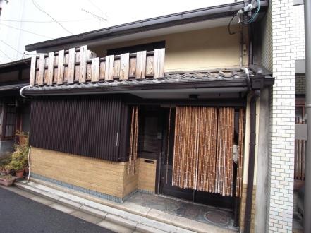 住所：上京区妙蓮寺前町（堀川寺之内西入）　間取り：京町家1棟（5ＬＤＫＫ・台所2箇所）