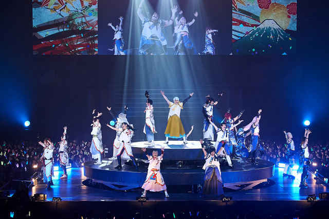 「ミュージカル『刀剣乱舞』～真剣乱舞祭2018～」初日舞台の様子（C）ミュージカル『刀剣乱舞』製作委員会