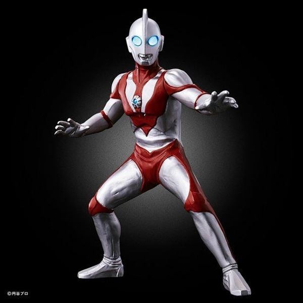 「アルティメットルミナスプレミアム ウルトラマン 参」4,860円（税込）（C）円谷プロ