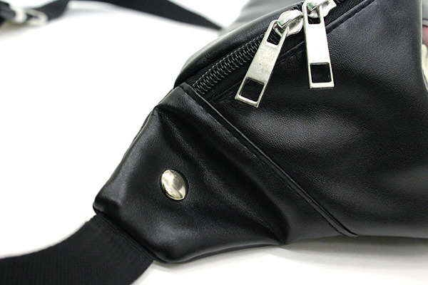 「『東京喰種』金木 研 マスク ウエストバッグ」6,264円（税込）