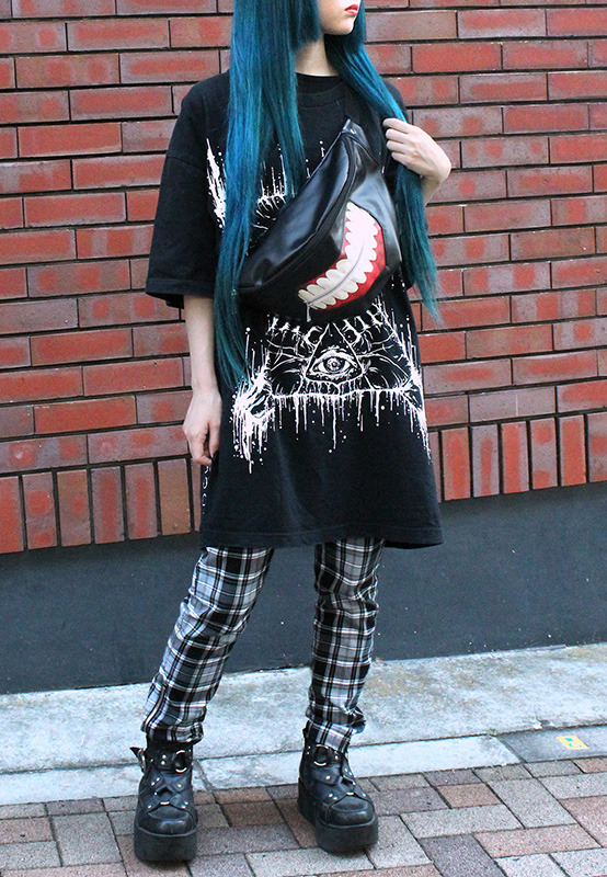 「『東京喰種』金木 研 マスク ウエストバッグ」6,264円（税込）