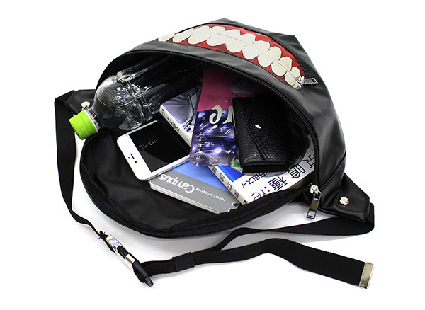 「『東京喰種』金木 研 マスク ウエストバッグ」6,264円（税込）