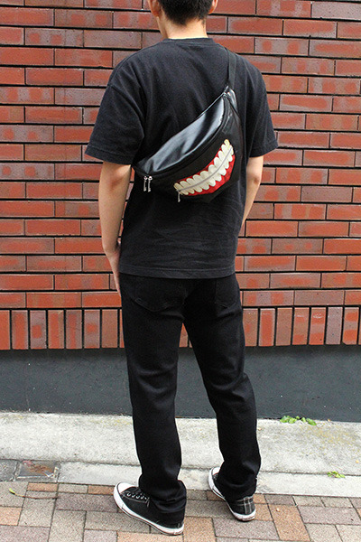 「『東京喰種』金木 研 マスク ウエストバッグ」6,264円（税込）