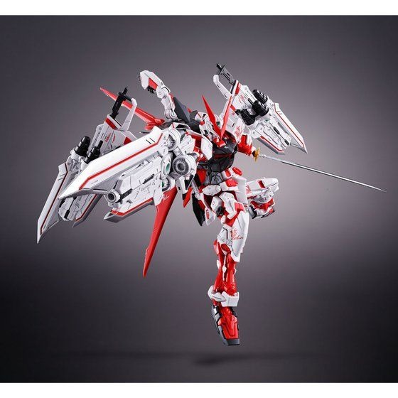 「MG 1/100 ガンダムアストレイ レッドドラゴン」価格7,560円（税込）(C)創通・サンライズ