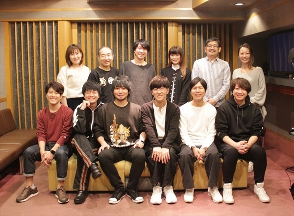 劇場版『えいがのおそ松さん』オフィシャル集合写真(C)赤塚不二夫／えいがのおそ松さん製作委員会 2019