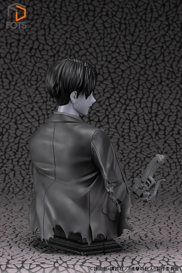 「進撃の巨人『リヴァイ』胸像フィギュア 塗装済み完成品 原型グレーver」(C)諫山創・講談社／「進撃の巨人」製作委員会