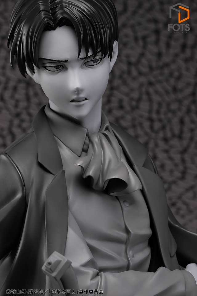 「進撃の巨人『リヴァイ』胸像フィギュア 塗装済み完成品 原型グレーver」(C)諫山創・講談社／「進撃の巨人」製作委員会