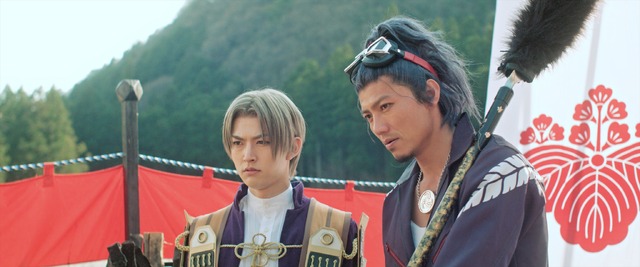 『映画刀剣乱舞』特報カット(C)2019「映画刀剣乱舞」製作委員会 (C)2015-2019 DMM GAMES/Nitroplus