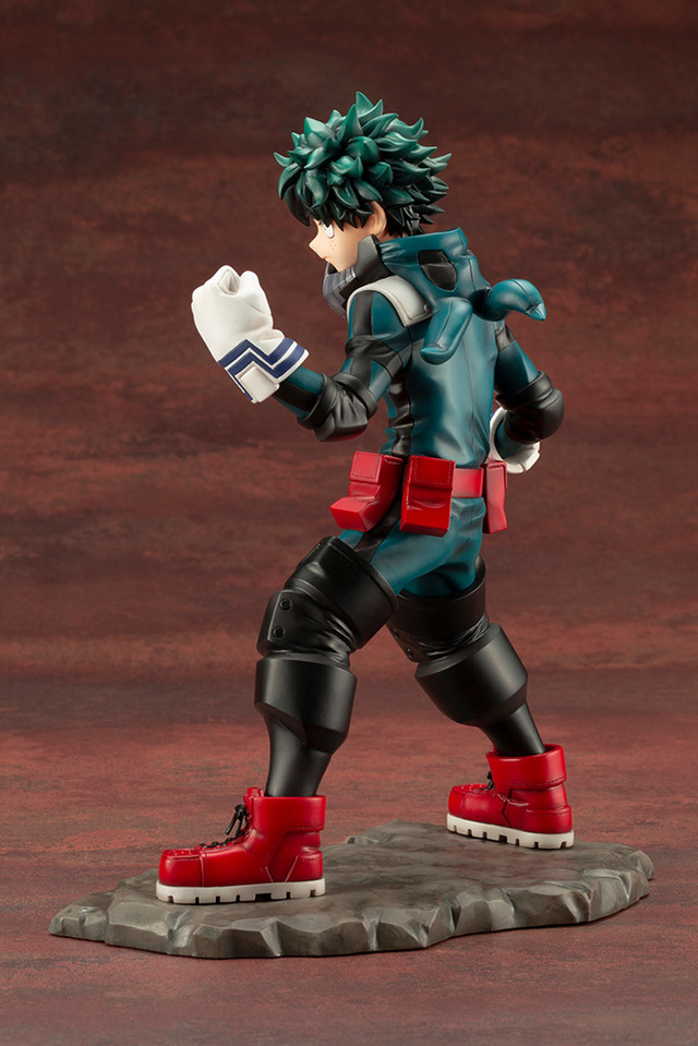 「ARTFX J 緑谷出久」価格：9,200円（税抜）（C）堀越耕平／集英社・僕のヒーローアカデミア製作委員会