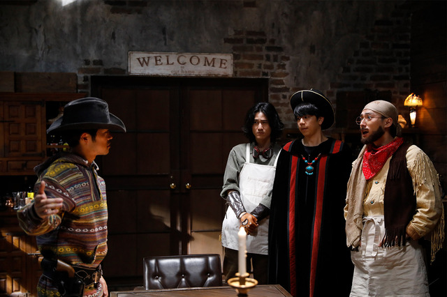 「この宿屋に泊まりに来たあいつがこの村を救ってくれるんじゃねぇ？」『セカイ系バラエティ 僕声 シーズン2』場面写真(c)2018「僕声」プロジェクトパートナーズ