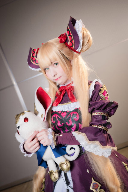 優勝賞金100万ドル『シャドバ』世界大会2018！五木あきら含む公式コスプレイヤー10人が会場を彩る【写真107枚】