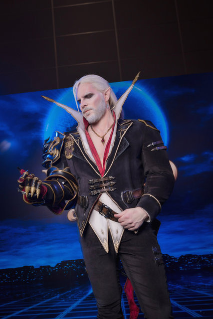 優勝賞金100万ドル『シャドバ』世界大会2018！五木あきら含む公式コスプレイヤー10人が会場を彩る【写真107枚】