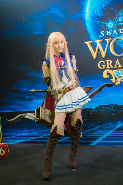 優勝賞金100万ドル『シャドバ』世界大会2018！五木あきら含む公式コスプレイヤー10人が会場を彩る【写真107枚】