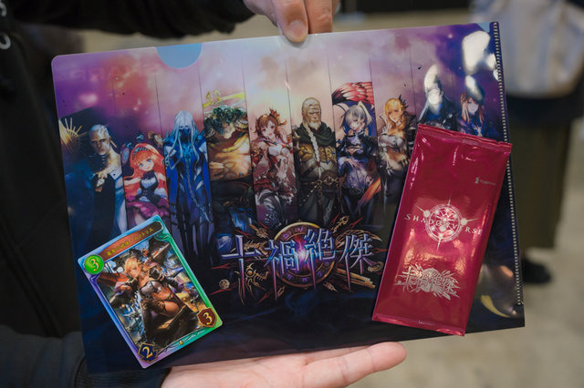 優勝賞金100万ドル『シャドバ』世界大会2018！五木あきら含む公式コスプレイヤー10人が会場を彩る【写真107枚】