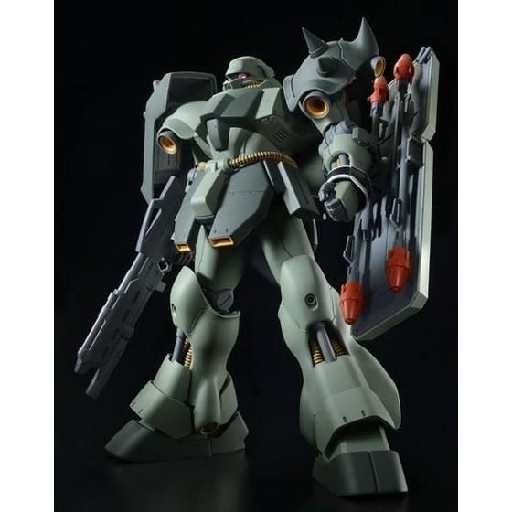 「MG 1/100 ギラ・ドーガ（ユニコーンVer．）」価格：5400円（税込）（C)創通・サンライズ