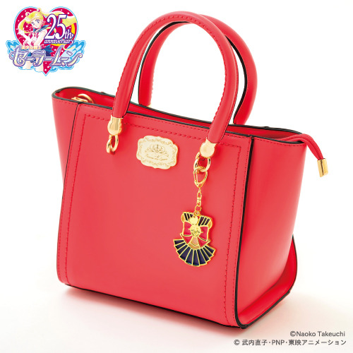 「ステンドグラスキーホルダー」各1,500円(11種展開)