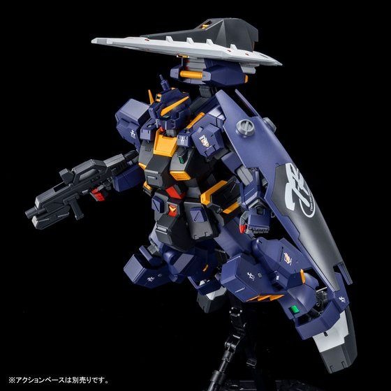 「MG 1/100 ガンダムTR-1［ヘイズル改］（実戦配備カラー）」4,860円（税込）(C)創通・サンライズ