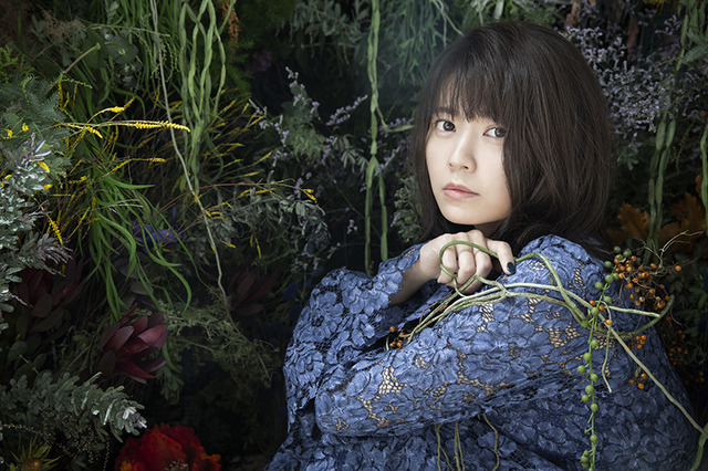 竹達彩奈（宣材写真）