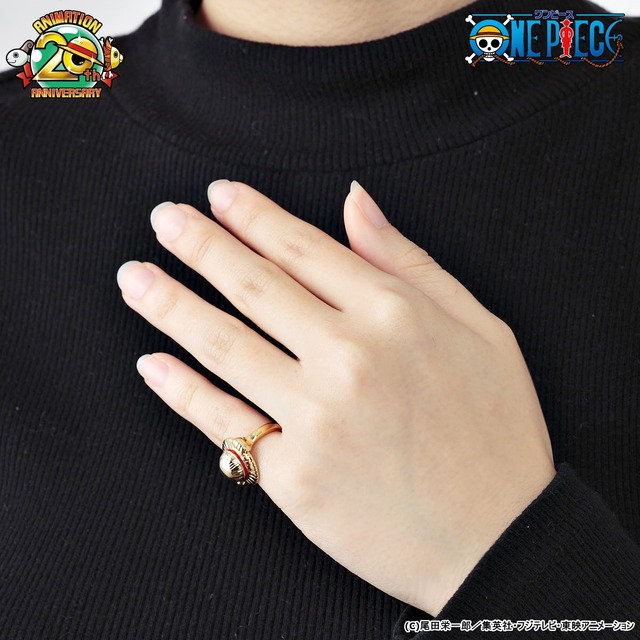 「ルフィの麦わら帽子のピンキーリング」4,900円（税込）(C)尾田栄一郎／集英社・フジテレビ・東映アニメーション
