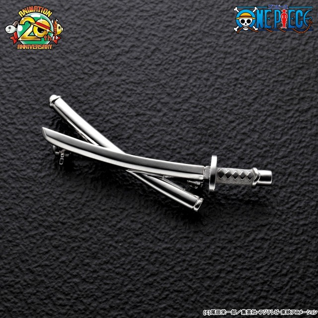 「ゾロの和道一文字ブローチ」4,900円（税込）(C)尾田栄一郎／集英社・フジテレビ・東映アニメーション