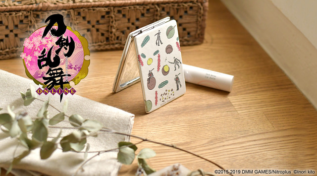 コンパクトミラー（全３種）1,500円 ＋税(c)2015-2019 DMM GAMES/Nitroplus