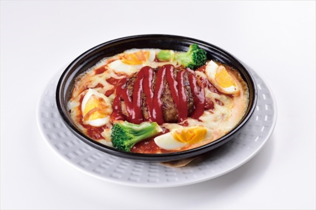 ココス×ラブライブ！サンシャイン!!「輝け！ みんなの笑顔キャンペーン」【ハンバーグドリア（1,290円＋税）】 販売期間：2019年1月16日（水）～1月29日（火）(C)2017 プロジェクトラブライブ！サンシャイン!!