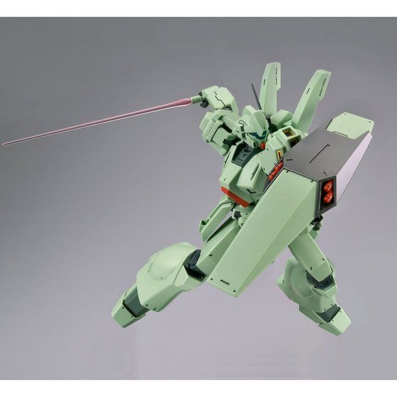 「MG 1/100 RGM-89D ジェガンD型」4,536円（税込）（C）創通・サンライズ