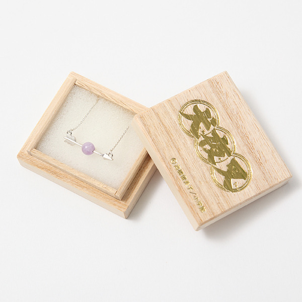 「四魂の玉 モデル　ネックレス」11,800円（税別）（C）高橋留美子／小学館