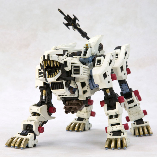 「RZ-041ライガーゼロマーキングプラスVer.」6,300円（税抜）（C） TOMY　　ZOIDS is a trademark of TOMY Company,Ltd.and used under license.