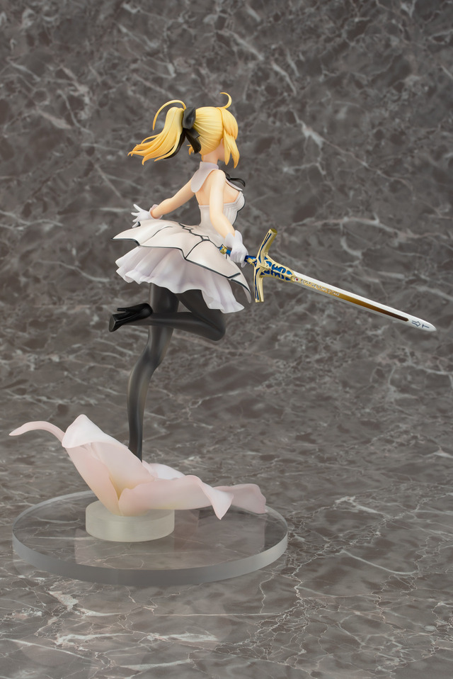 1/7スケールフィギュア「セイバー/アルトリア・ペンドラゴン〔リリィ〕」14,800円（税抜）（C） TYPE-MOON / FGO PROJECT