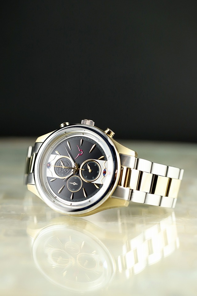 「腕時計 皇帝ルルーシュ」20,000円（税別）（C）SUNRISE/PROJECT L-GEASS Character Design （C）2006-2017 CLAMP・ST