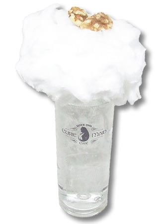 劇場版『幼女戦記』カフェ「帝国式給食・第二回秋葉原試食会」スペシャルドリンク ￥500＋税 存在X（C）カルロ・ゼン・KADOKAWA刊／劇場版幼女戦記製作委員会