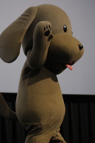 「『ユーリ!!! on ICE』TVシリーズ一挙劇場上映 舞台挨拶」（Ｃ）はせつ町民会／ユーリ!!! on ICE 製作委員会