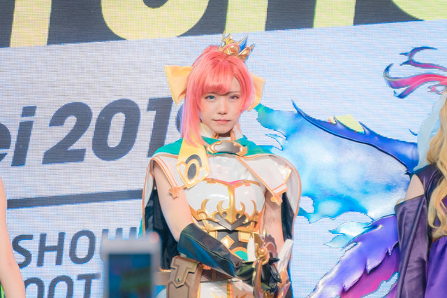 『モンスト』ブースで豪華コスプレショー開催！日本のえなこ、台湾のMomoら人気レイヤー競演！【台北ゲームショウ2019】