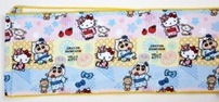 マフラータオル　1600円＋税（C）1976, 2019 SANRIO CO., LTD.（C）臼井儀人／双葉社・シンエイ・テレビ朝日・ADK