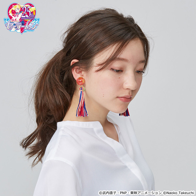 「[CHACO×セーラームーンコラボ]フリンジイヤーアクセサリー(ピアス/イヤリング)」各 4,320 円(税込)(送料・手数料別途)（C）武内直子・PNP・東映アニメーション （C）Naoko Takeuchi