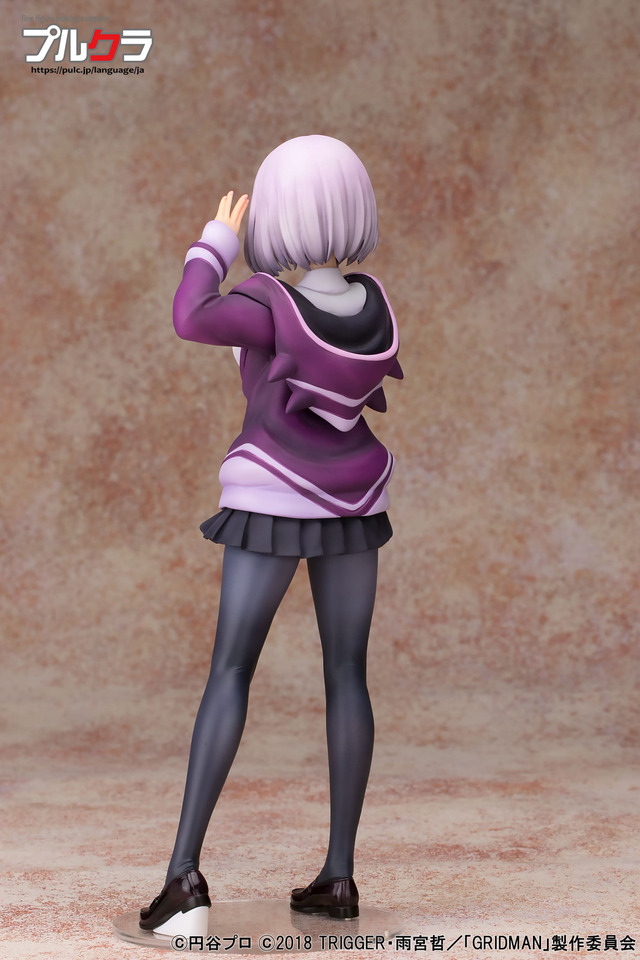 「SSSS.GRIDMAN 1/6スケール『新条アカネ』PVC製塗装済完成品」13,800円（税抜）（C）円谷プロ（C）2018 TRIGGER・雨宮哲／「GRIDMAN」製作委員会
