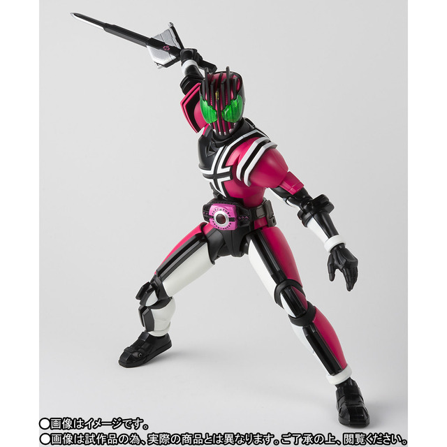 「S.H.Figuarts（真骨彫製法）仮面ライダーディケイド（ネオディケイドライバーVer.）」（2次）販売価格：7,020円（税込）（C）2018 石森プロ・テレビ朝日・ADK・東映