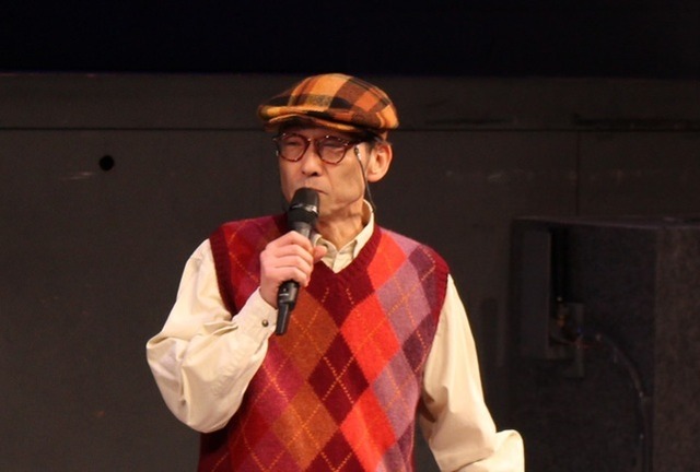 考古学者・龍井尚久を演じる吹越満　『騎士竜戦隊リュウソウジャー』制作発表記者会見（C）2019 テレビ朝日・東映AG・東映