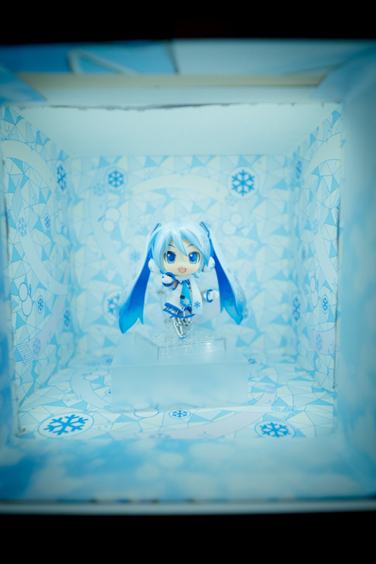 【コスプレ】「ワンフェス2019冬」初音ミクに扮したコンパニオンさんに注目！ GSRコーナー【写真34枚】
