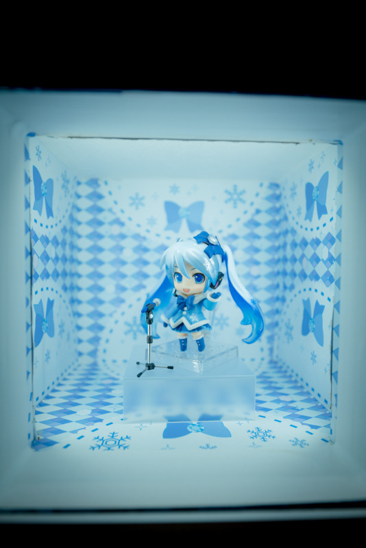 【コスプレ】「ワンフェス2019冬」初音ミクに扮したコンパニオンさんに注目！ GSRコーナー【写真34枚】