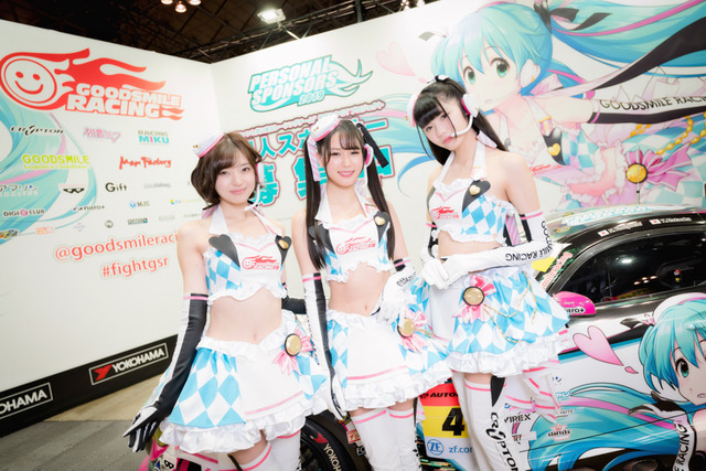 【コスプレ】「ワンフェス2019冬」初音ミクに扮したコンパニオンさんに注目！ GSRコーナー【写真34枚】