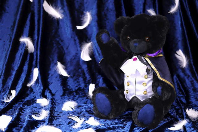 「テディベア」8,000円（税別）（C）SUNRISE／PROJECT L-GEASS　Character Design （C）2006-2017 CLAMP・ST（C）SUNRISE／PROJECT L-GEASS　Character Design （C）2006-2018 CLAMP・ST