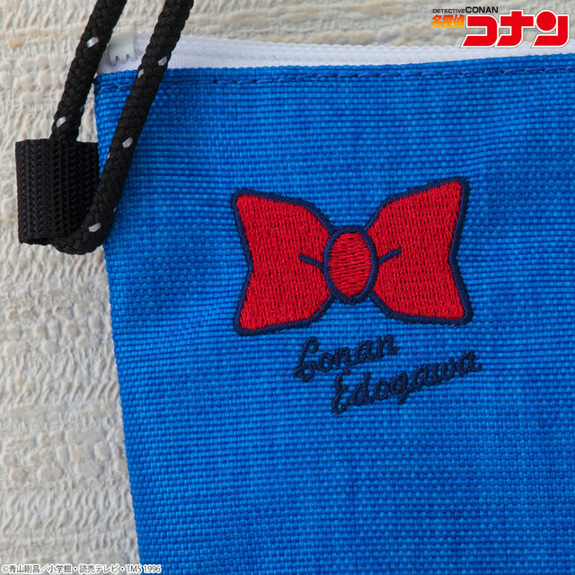 「名探偵コナン ANONYM CRAFTSMAN DESIGN サコッシュ」江戸川コナンモデル　7,560円（税込） （C）青山剛昌／小学館・読売テレビ・TMS 1996