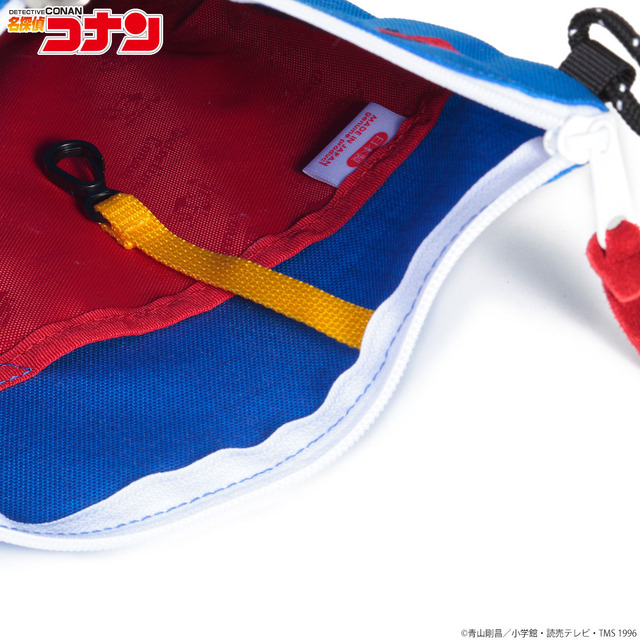 「名探偵コナン ANONYM CRAFTSMAN DESIGN サコッシュ」江戸川コナンモデル　7,560円（税込） （C）青山剛昌／小学館・読売テレビ・TMS 1996