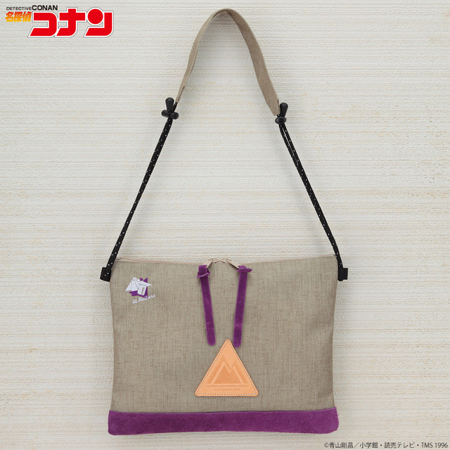 「名探偵コナン ANONYM CRAFTSMAN DESIGN サコッシュ」灰原哀モデル　7,560円（税込） （C）青山剛昌／小学館・読売テレビ・TMS 1996