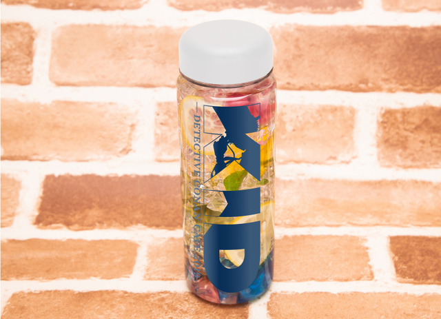 怪盗キッドのボトルドリンク　　1,690円（C）青山剛昌／小学館・読売テレビ・TMS 1996（C）2019 青山剛昌／名探偵コナン製作委員会